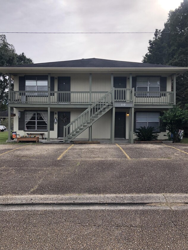 110 Hidden Acres Dr Unit B, Lafayette, LA 70503 Room for Rent in Lafayette, LA