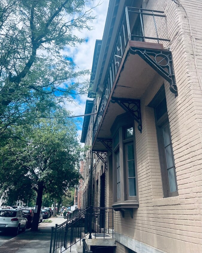 Primary Photo - 367 Hudson Avenue, Unit 3