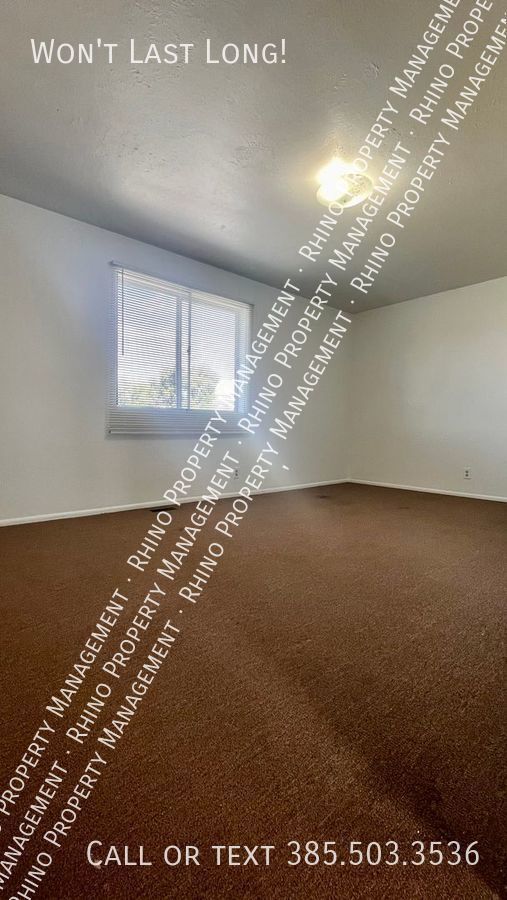Building Photo - 2 Bd/1.5 Ba Townhome in Salt Lake City