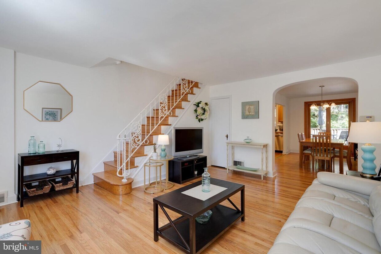 195 Osborn St, Philadelphia, PA 19128 House Rental in Philadelphia