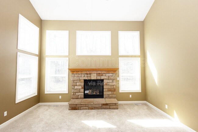 Foto del edificio - 8240 Talbot Cir