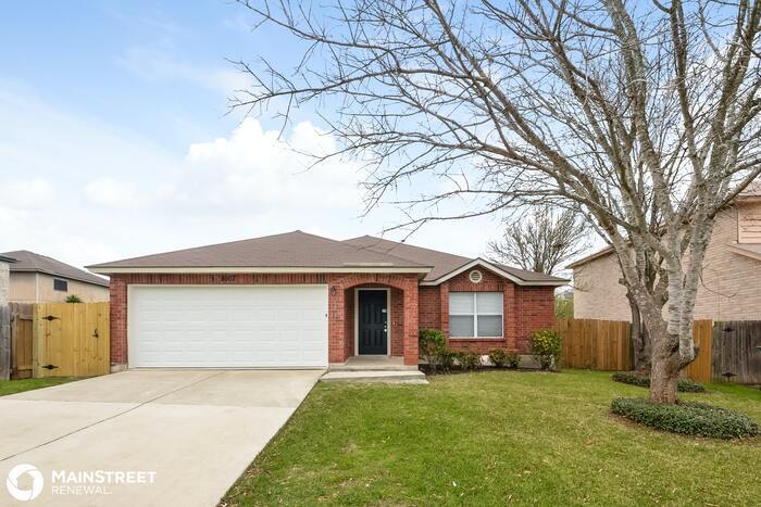 Foto principal - 8007 Manderly Pl, Converse, TX 78109