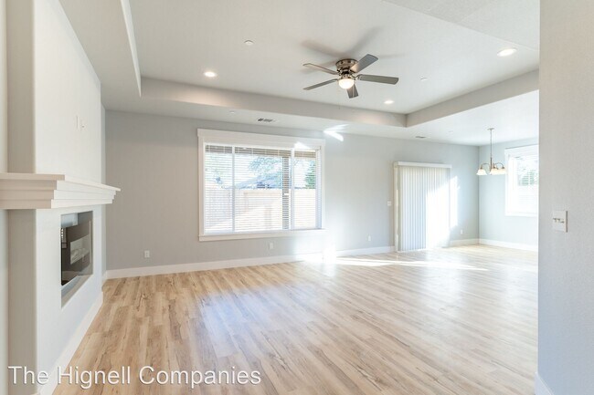 Building Photo - 3 br, 2 bath House - 1390 Bonhurst Dr.