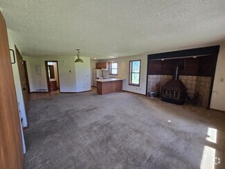 Building Photo - 164 Valley View Dr
