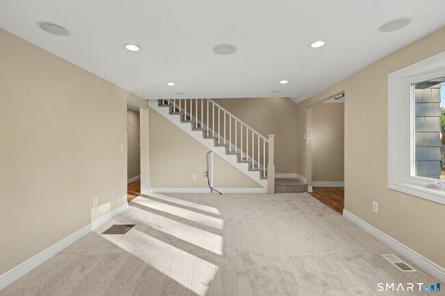 Foto del edificio - 142 N Taylor Ave