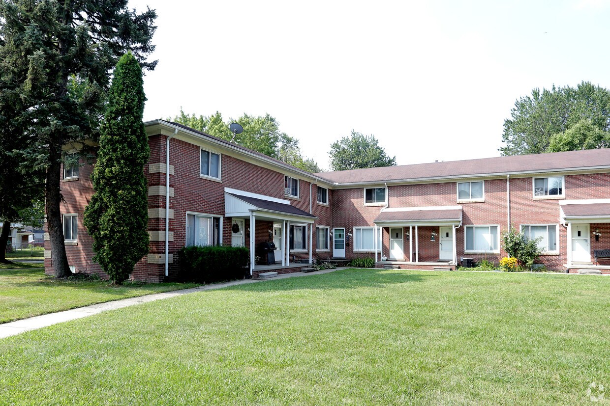 Foto del edificio - 102 Crocker Blvd