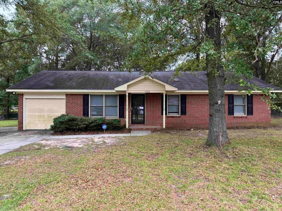 Primary Photo - 1700 Brigatine Dr