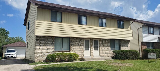 Building Photo - 7340 N 86th St