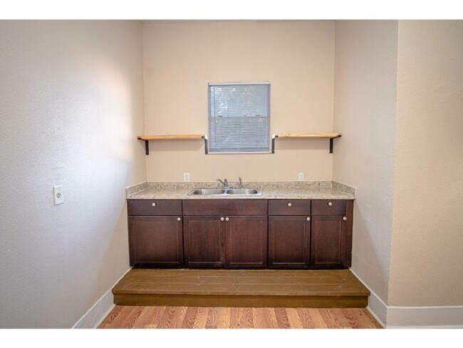 Building Photo - 4109 S Presa St