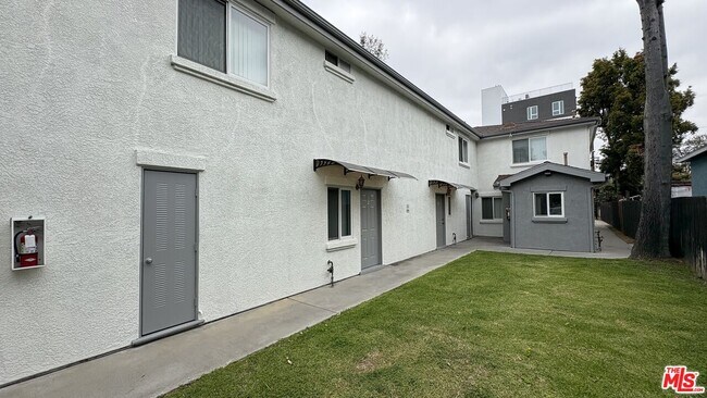 Building Photo - 1189 W 36th St