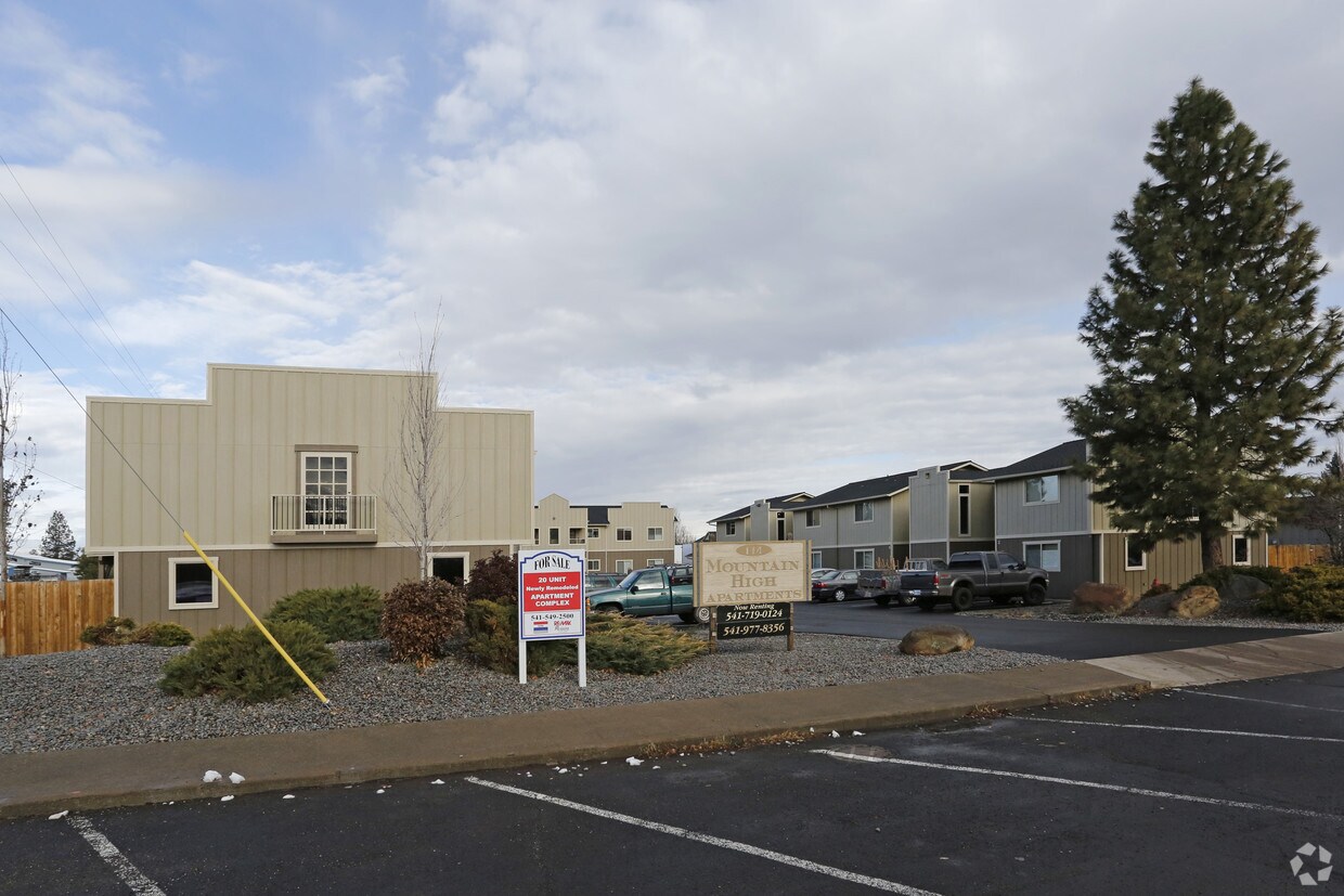 Building Photo - Mountain High Apartments