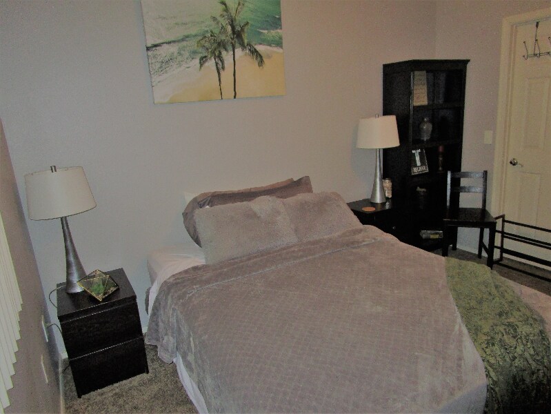 Foto principal - 3830 E Lakewood Pkwy E