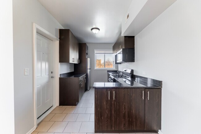 Foto del edificio - 7628 S Drexel Ave