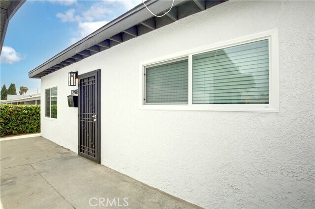 Building Photo - 11248 Woodruff Ave