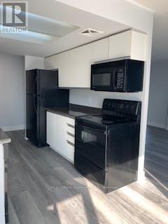 Building Photo - 350 Webb Dr