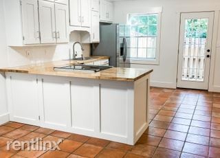 Building Photo - 2 br, 2 bath House - 3939 Montclair Rd # 3939