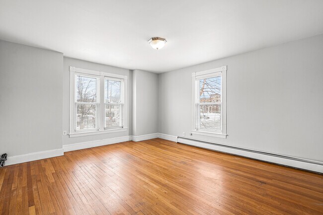 Living Room - 107 Mammoth Rd