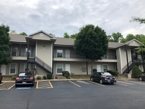 Building Photo - 1766 N Gregg Ave