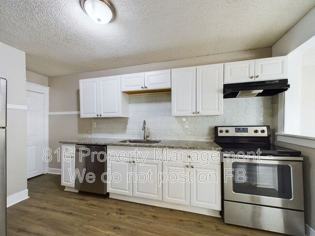 Building Photo - 6931 Agnes Ave