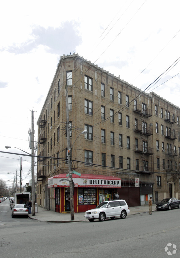 522 - 526 Morris Park Ave - 522-526 Morris Park Ave