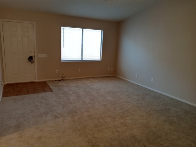 Sala de estar - 8628 E Nopal Ave