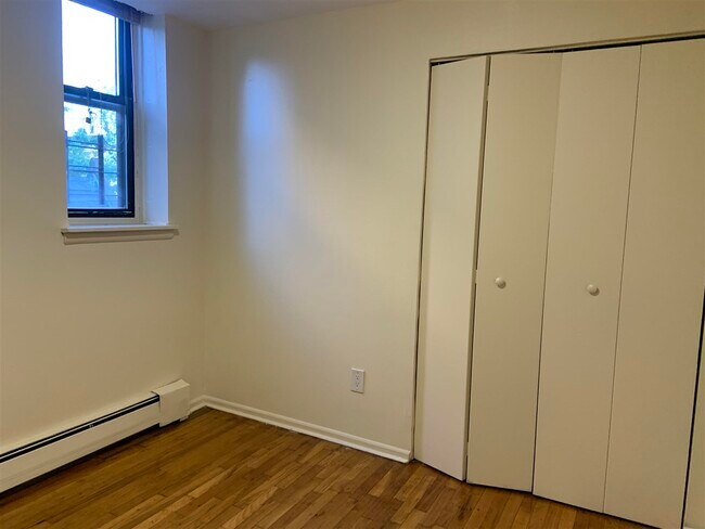 Foto del edificio - 270 2nd St