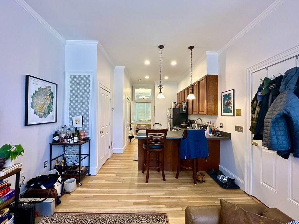 Foto principal - 418 Columbus Ave