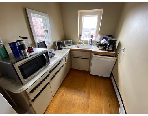 Foto del edificio - 527 Massachusetts Ave