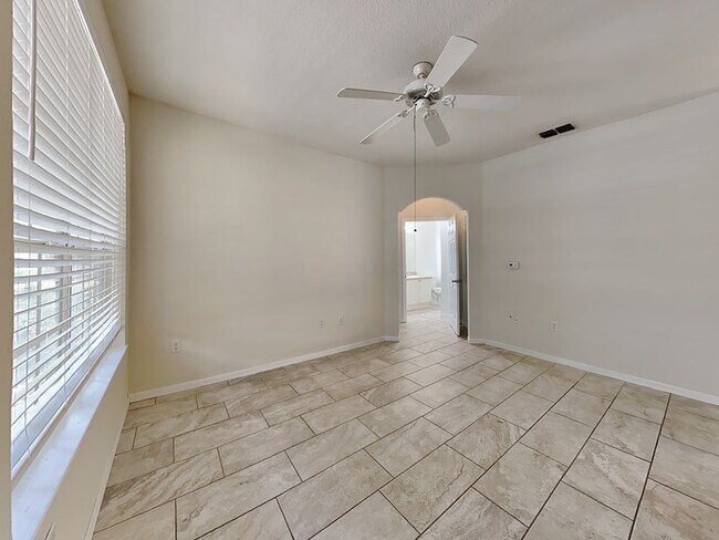Building Photo - 832 Grand Regency Pointe