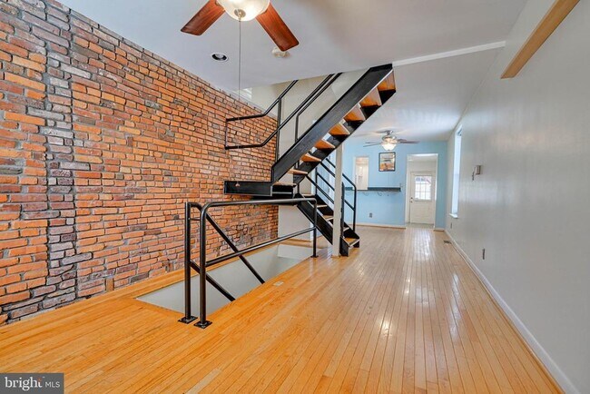 Foto del edificio - 1100 S Decker Ave