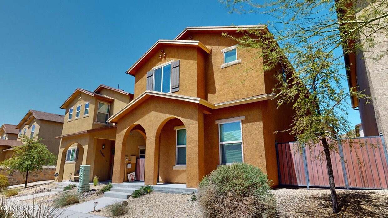 Foto principal - 6689 Red Canyon Sage Ln