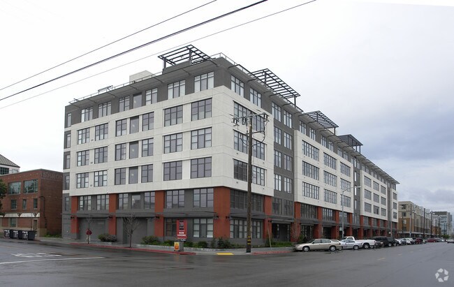 Building Photo - 288 3rd St