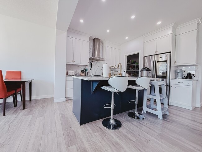 Building Photo - 15 Belmont Heath SW
