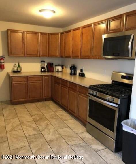 Foto del edificio - 171 Ampere Ave