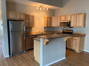 Building Photo - 16687 Shaw Pine Ct