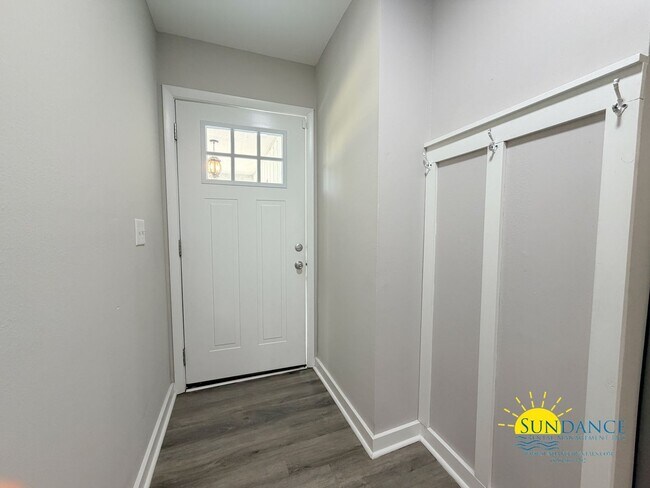 Foto del edificio - Beautiful 2BR Home Near Eglin AFB & Hurlburt Field!