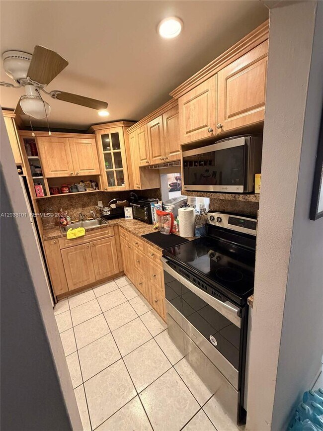 Foto del edificio - 9974 SW 88th St