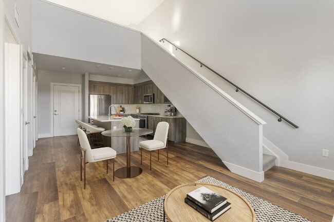 Building Photo - 431 E Bayaud Ave