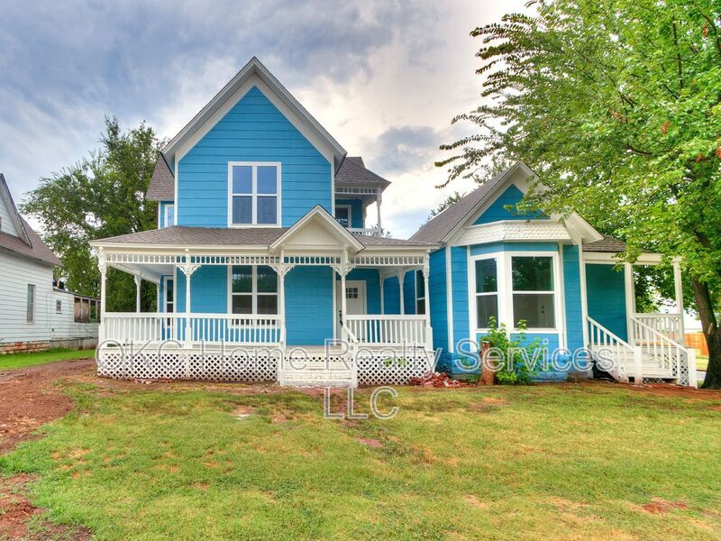 Primary Photo - 503 E Springer Ave