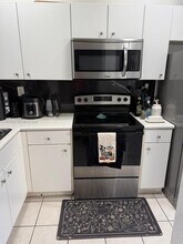 Building Photo - 5755 NW 115th Ct
