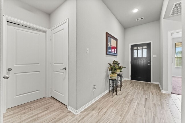 Foto del edificio - 3815 Wright's Landing Dr