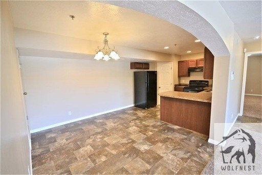 Building Photo - Marvelous 3 Bedroom Magna Condo