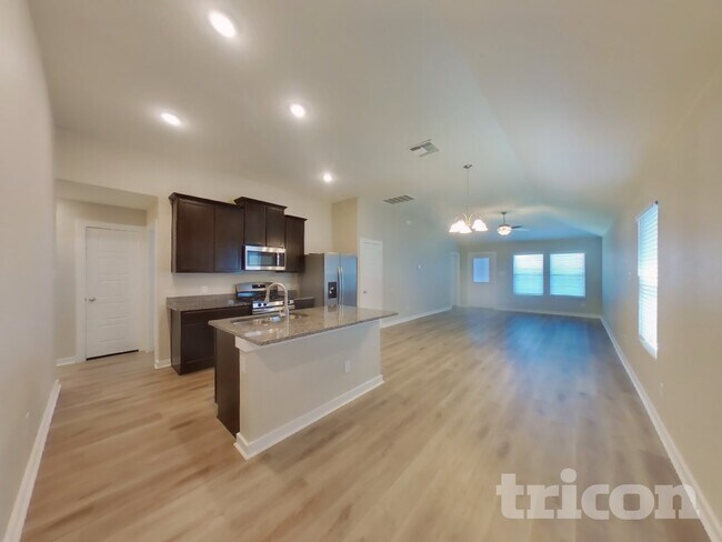 Foto del edificio - 7244 Littlefoot Ln