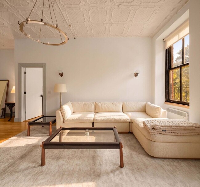 Foto del edificio - 185 East Broadway-SI ID1541438P