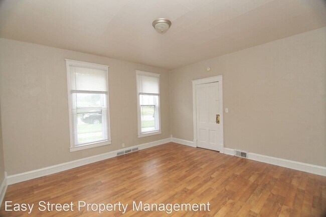 Building Photo - 2717 8th Ave