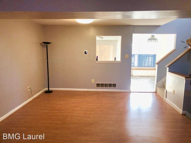 Foto del edificio - 3 br, 3.5 bath House - 8700 Manahan Dr
