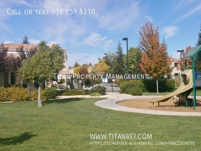 Foto del edificio - Natomas Two Bedroom Condo with Clubhouse &...