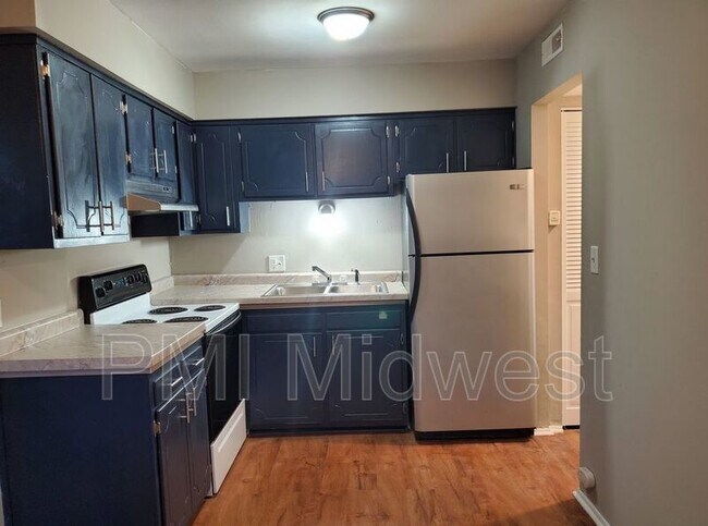 Building Photo - 3825 N Whittier Pl
