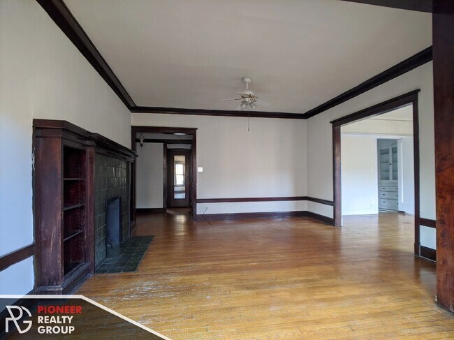 Foto del edificio - 2426 N Sawyer Ave