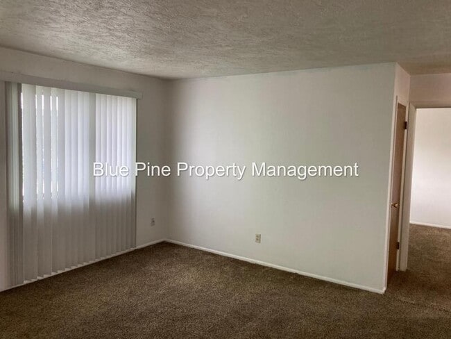 Foto del edificio - 1474 Benton St
